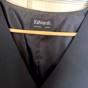 Edwards vest, size medium